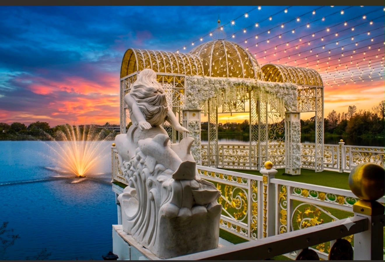 Outdoor fountain with laser show